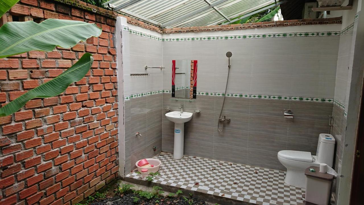 Vuonthuguesthousegarden Kon Tum Extérieur photo