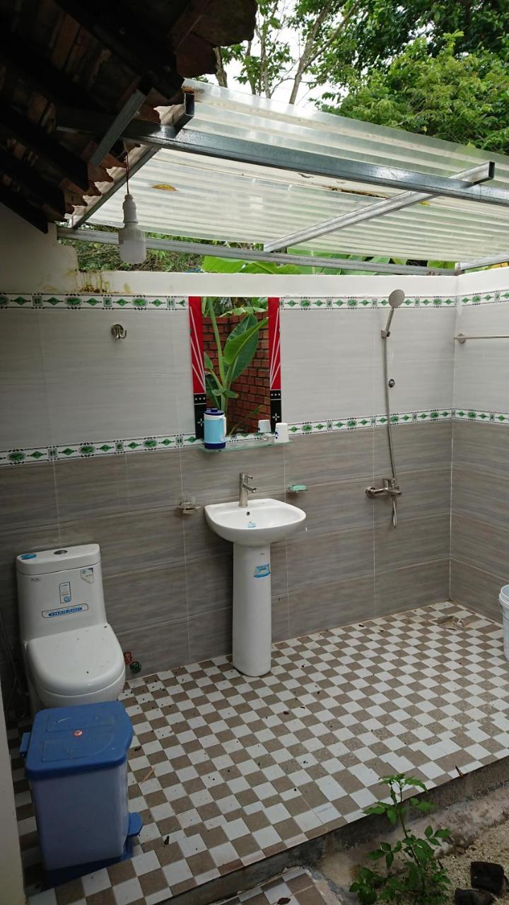 Vuonthuguesthousegarden Kon Tum Extérieur photo